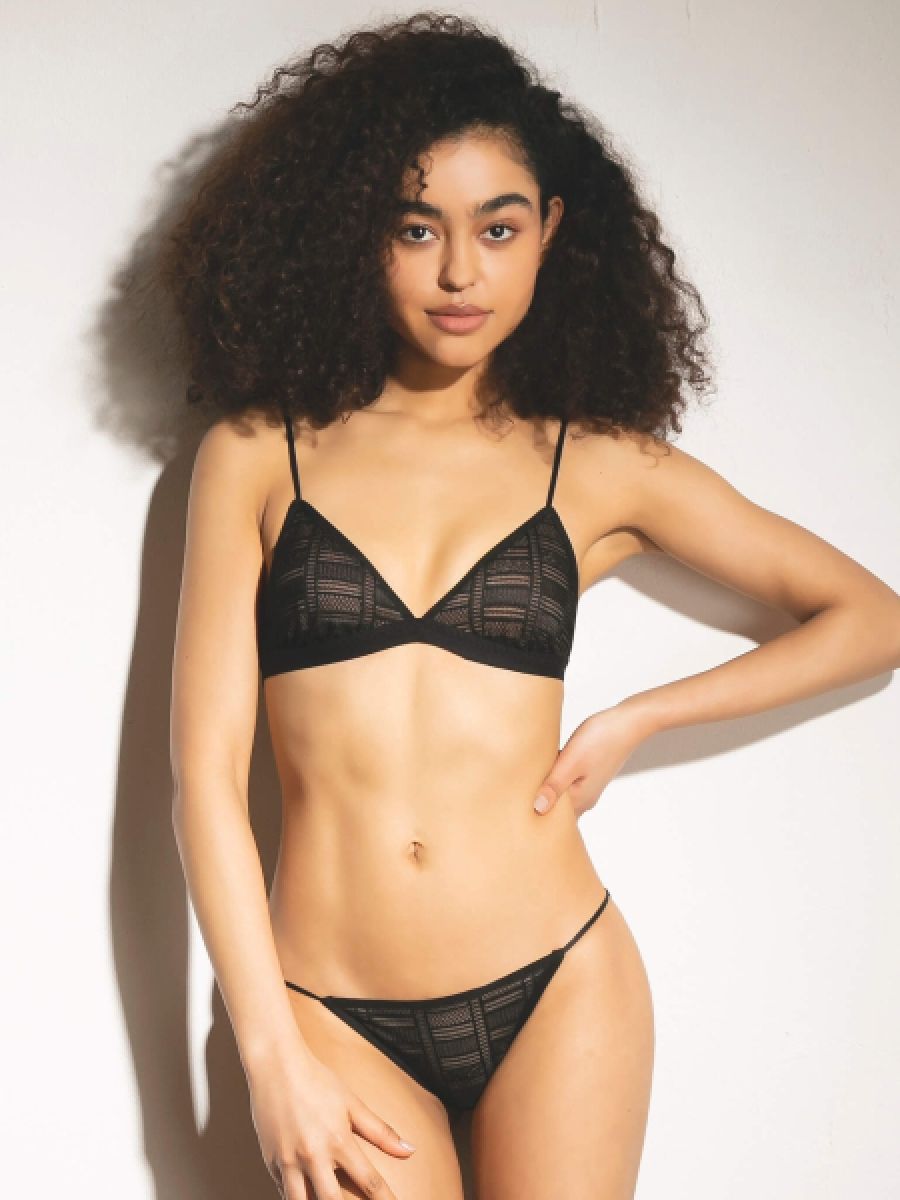 Geometry Lace Fit Shorts