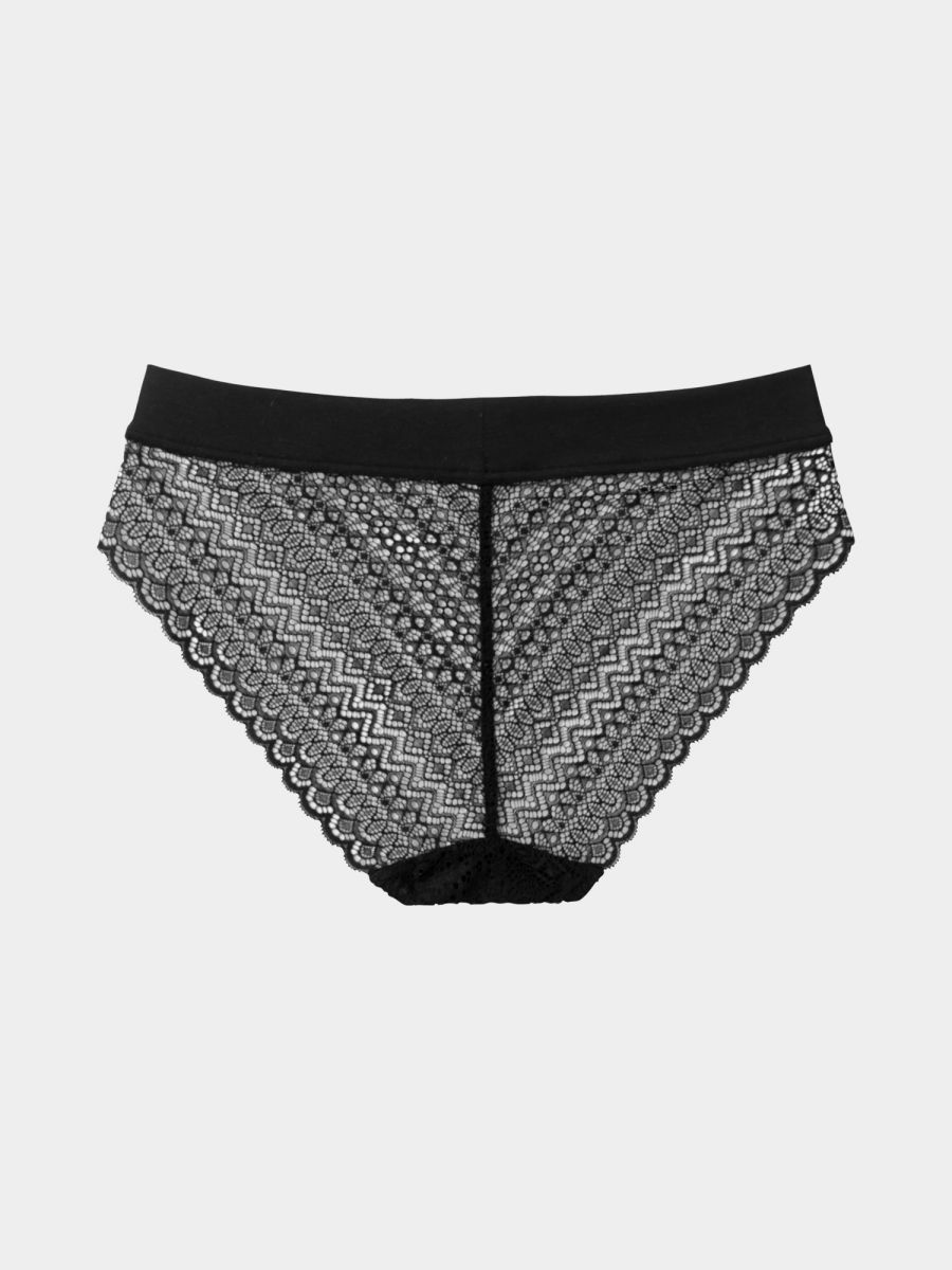 Pattern Over Lace Shorts