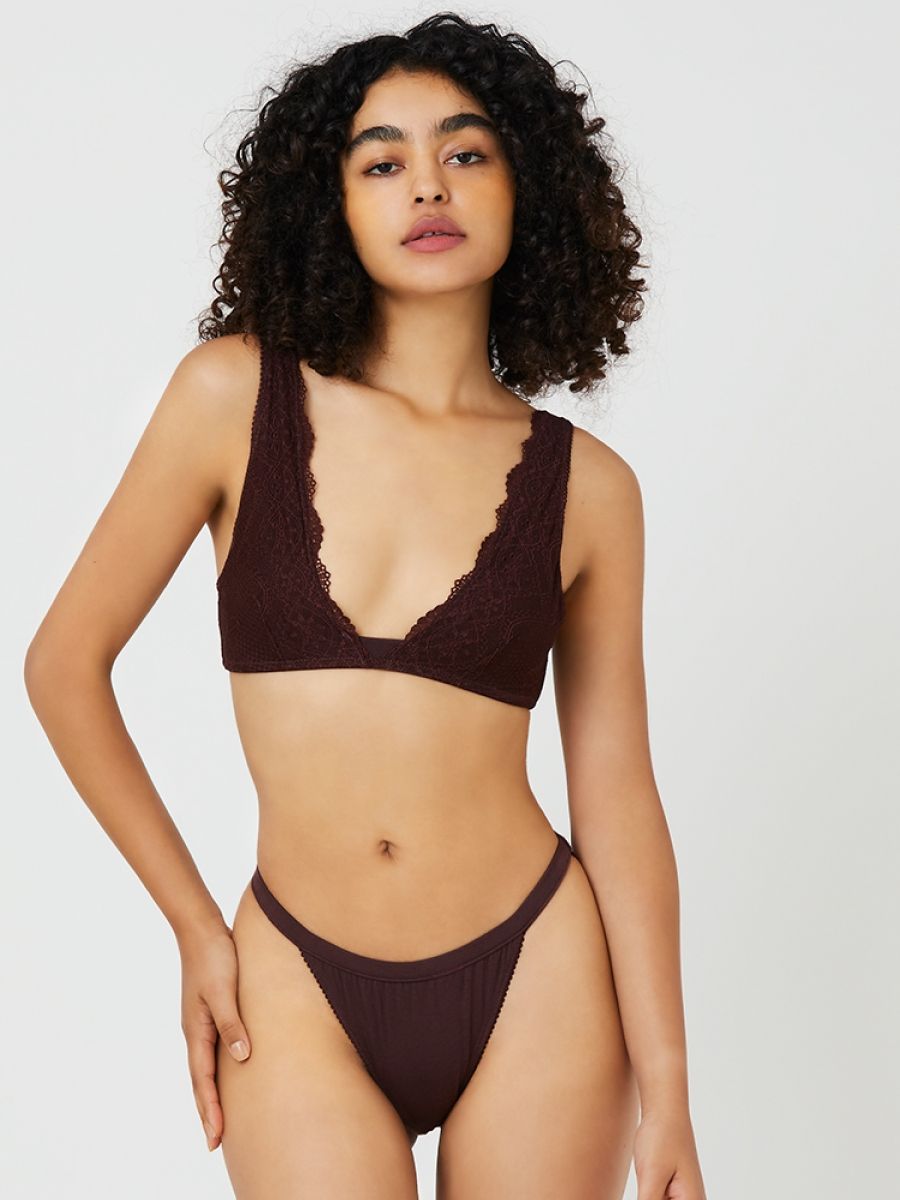 Scalloped Lace Shorts